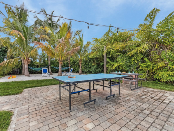 Luxury Cape Coral Retreat - 4 Bedroom Home with Private Pool